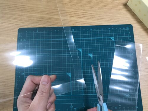 余分な余白はハサミで切ります